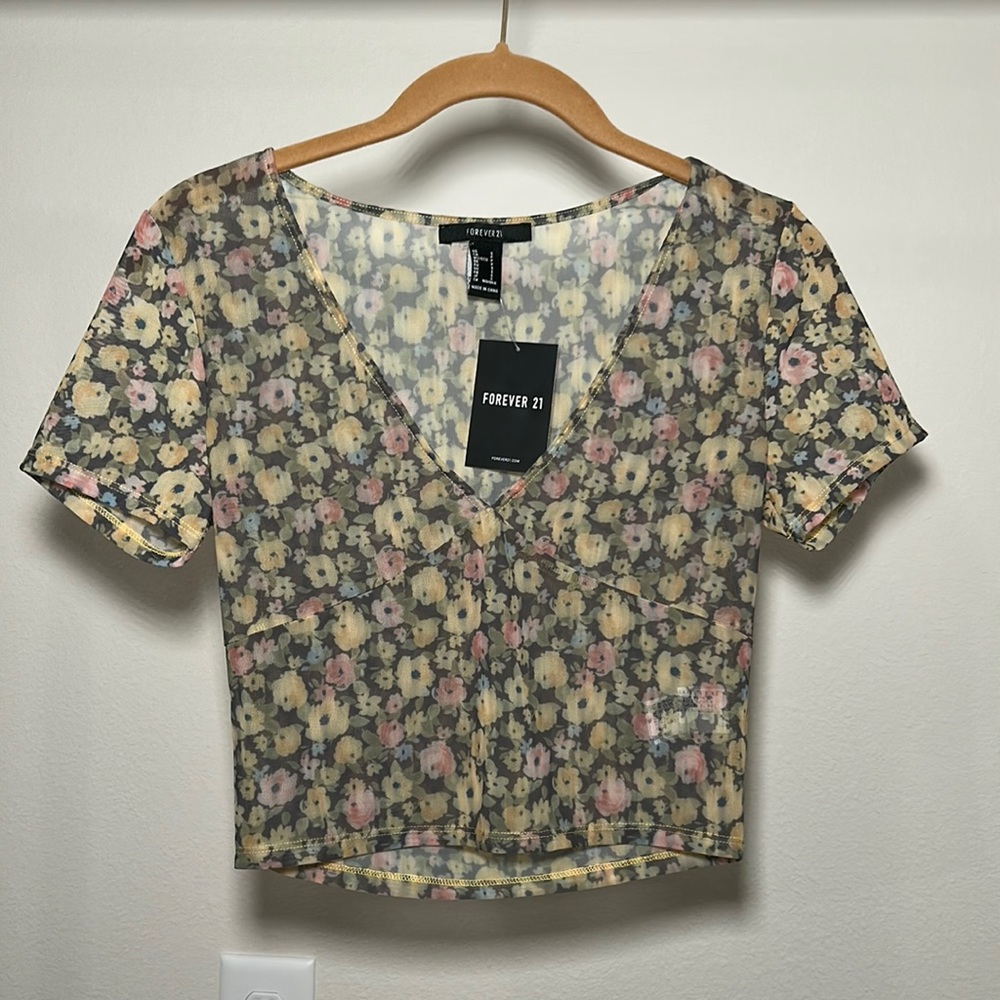Forever 21 Floral Crop Top 🌻